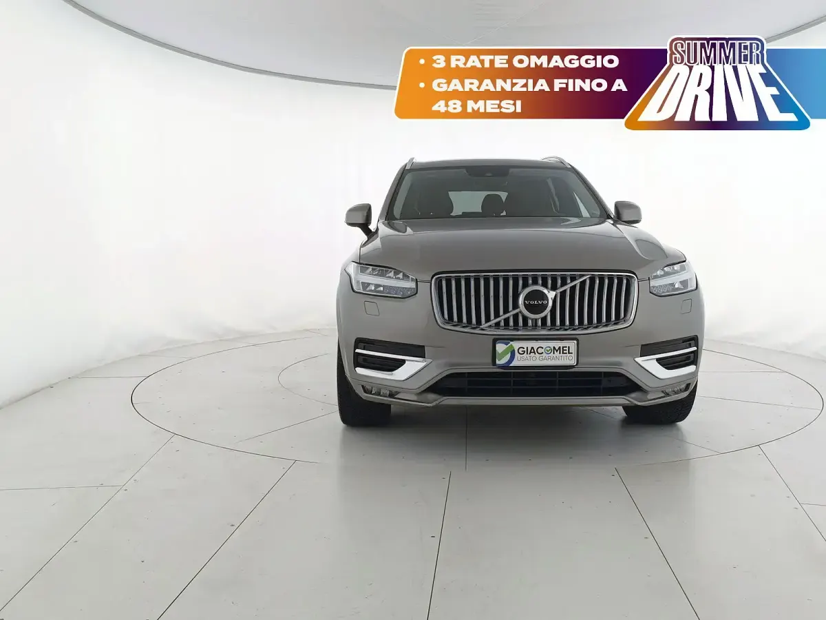 Usata Volvo XC90 Inscription 235 CV (172 kW) 2022 Oro SUV
