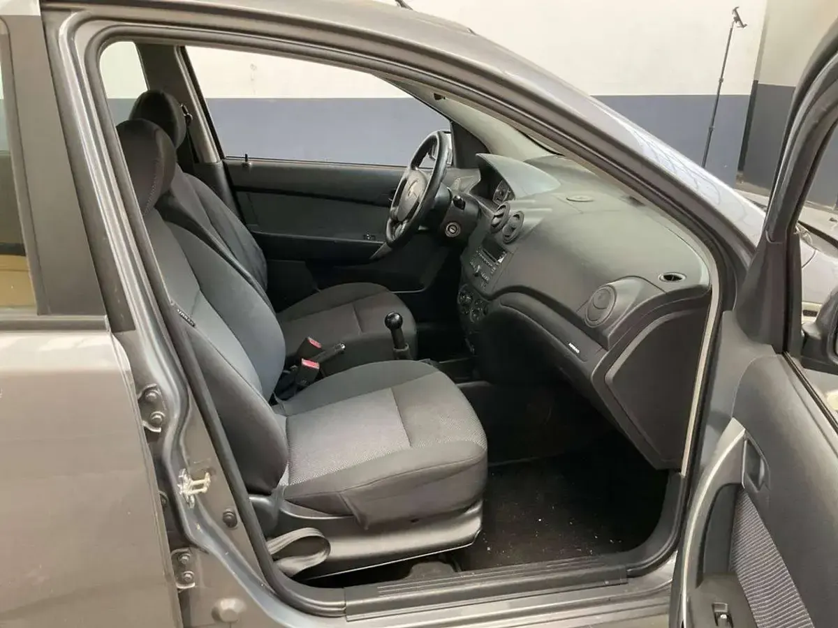 Usata Chevrolet Aveo LS 84 CV (61 kW) 2011 Grigio Berlina