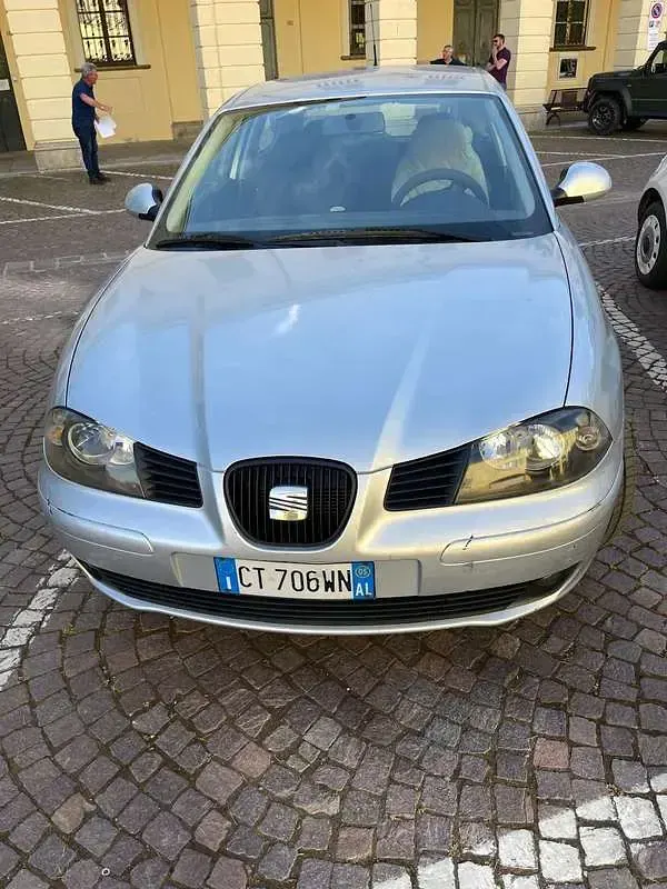 Usata Seat Ibiza Reference 75 CV (55 kW) 2005 Utilitaria