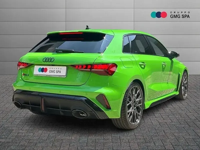 Usata Audi RS3 Sportback Ambiente 400 CV (294 kW) 2025 Verde Utilitaria