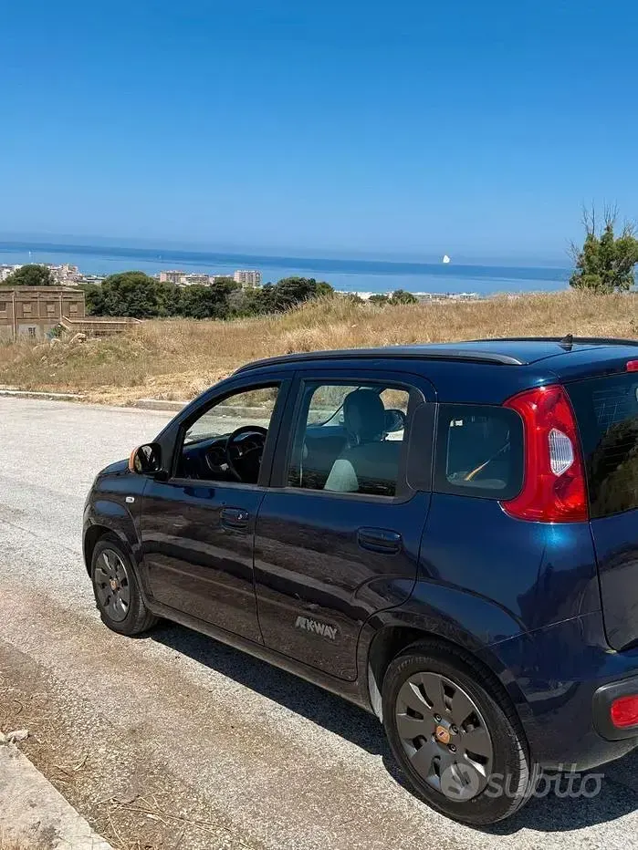 Usata Fiat Panda 69 CV (50 kW) 2015 Blu Utilitaria