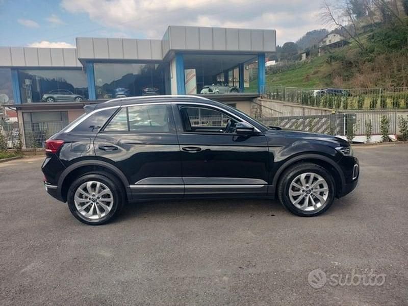 Usata VW T-Roc Style 116 CV (85 kW) 2025 Nero SUV