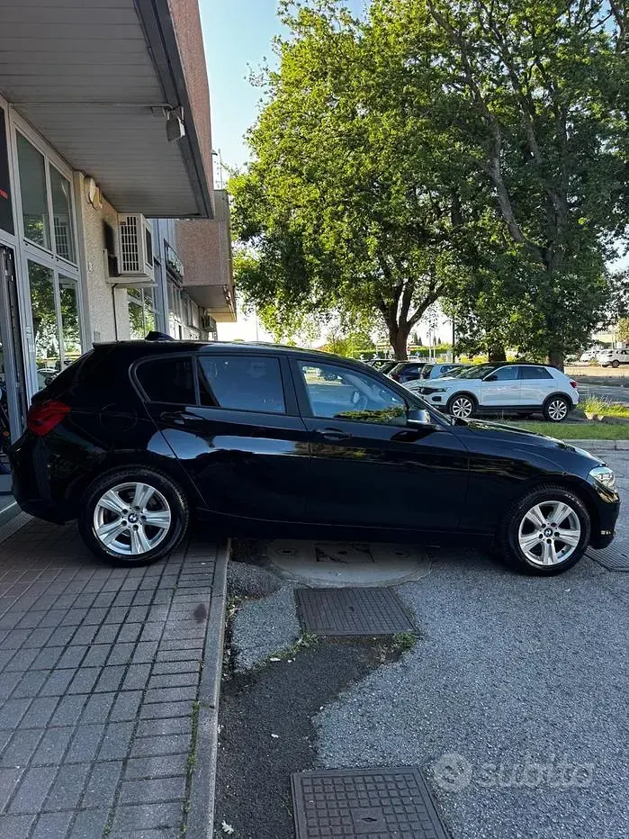 Usata BMW 116 Sport Line 116 CV (85 kW) 2017 Nero Utilitaria