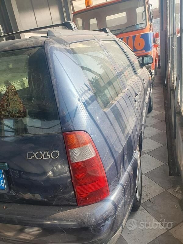 Usata VW Polo Highline 90 CV (66 kW) 2000 Blu Station wagon
