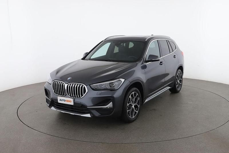 Grigio Usata 2021 BMW X1 xLine SUV | 28.799 € (Cara) - Immagine 1/4