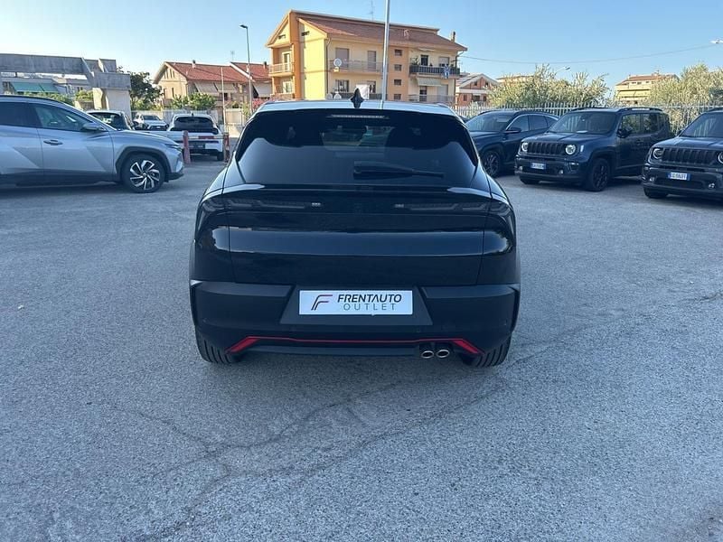 Nuova Alfa Romeo GT Junior Edizione Speciale 136 CV (100 kW) 2025 Nero SUV