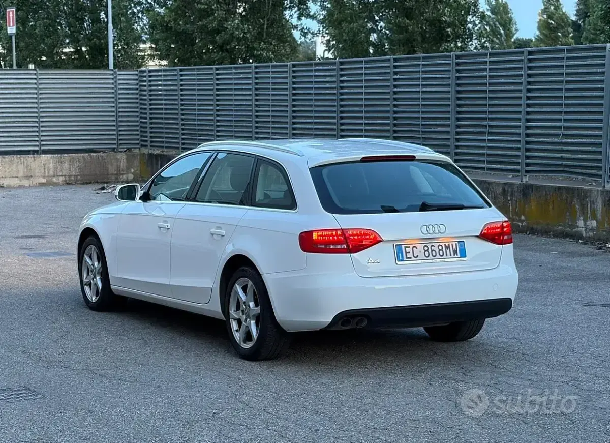 Usata Audi A4 143 CV (105 kW) 2011 Bianco Station wagon