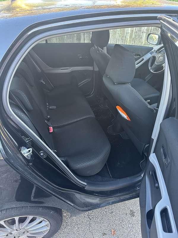 Usata Toyota Yaris Sol 101 CV (74 kW) 2009 Nero Berlina