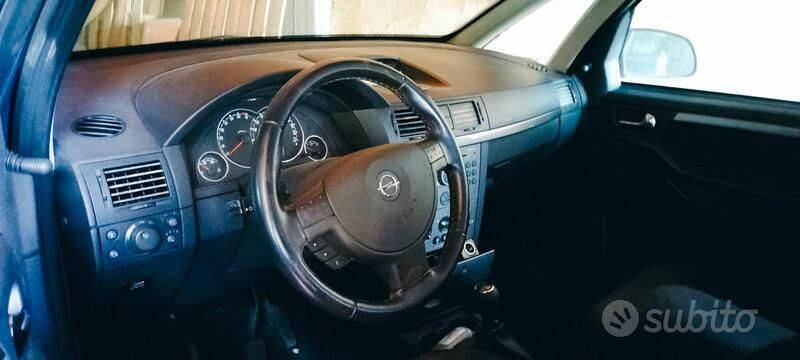 Occasion Opel Meriva 90 ch (66 kW) 2010 Bleue Monospace