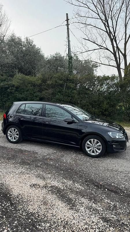 Usata VW Golf VII Comfortline 110 CV (80 kW) 2016 Nero Berlina