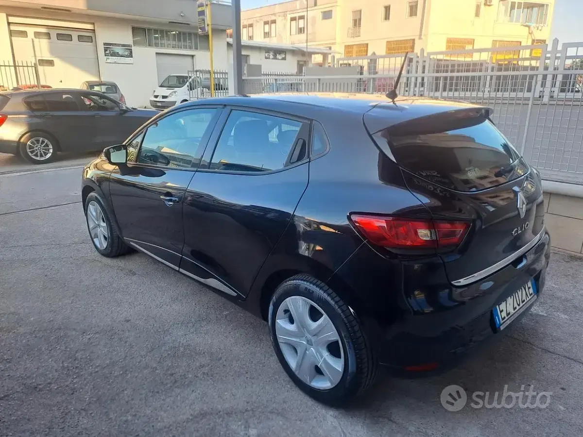 Usata Renault Clio IV 75 CV (55 kW) 2015 Nero Berlina