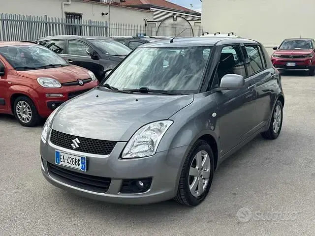 Usata Suzuki Swift GL 92 CV (67 kW) 2010 Grigio Utilitaria