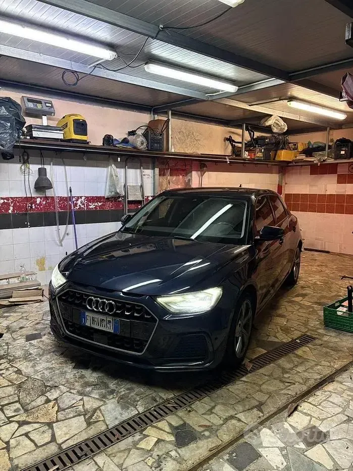 Usata Audi A1 116 CV (85 kW) 2019 Blu SUV