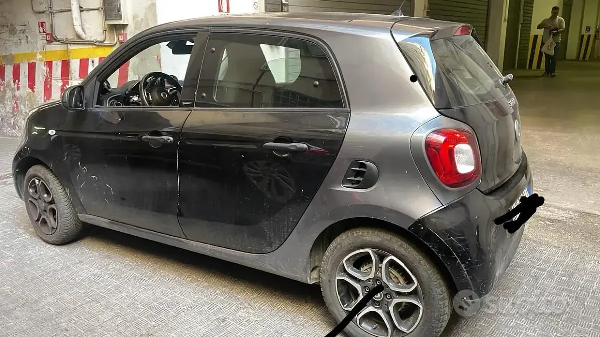 Usata Smart ForFour Passion 90 CV (66 kW) 2018 Nero Utilitaria