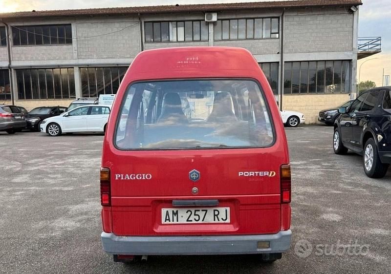 Usata Piaggio Porter 61 CV (44 kW) 1993 Rosso Berlina