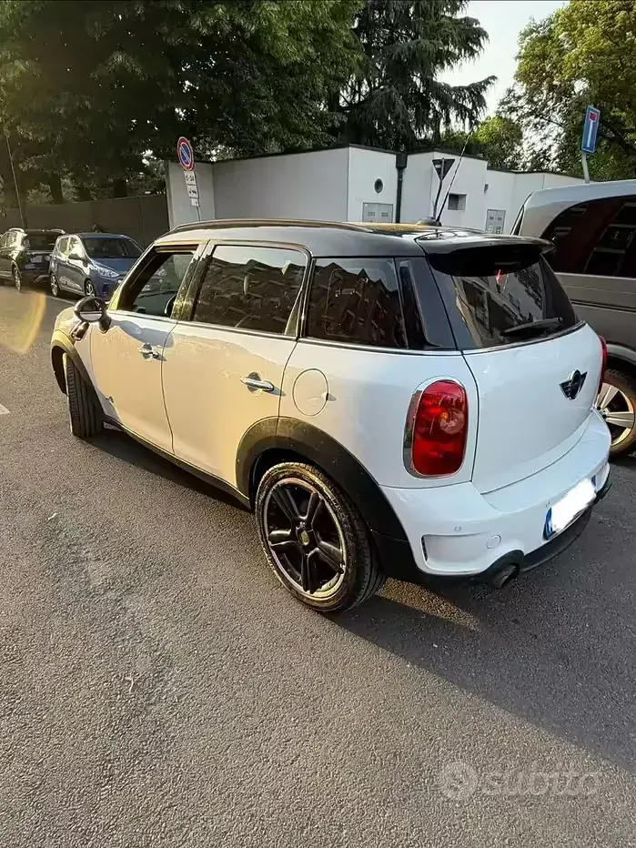 Usata Mini Countryman 2010 Bianco SUV