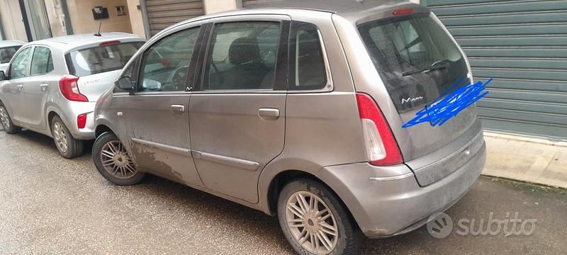 Usata Lancia Musa 69 CV (50 kW) 2009 Monovolume