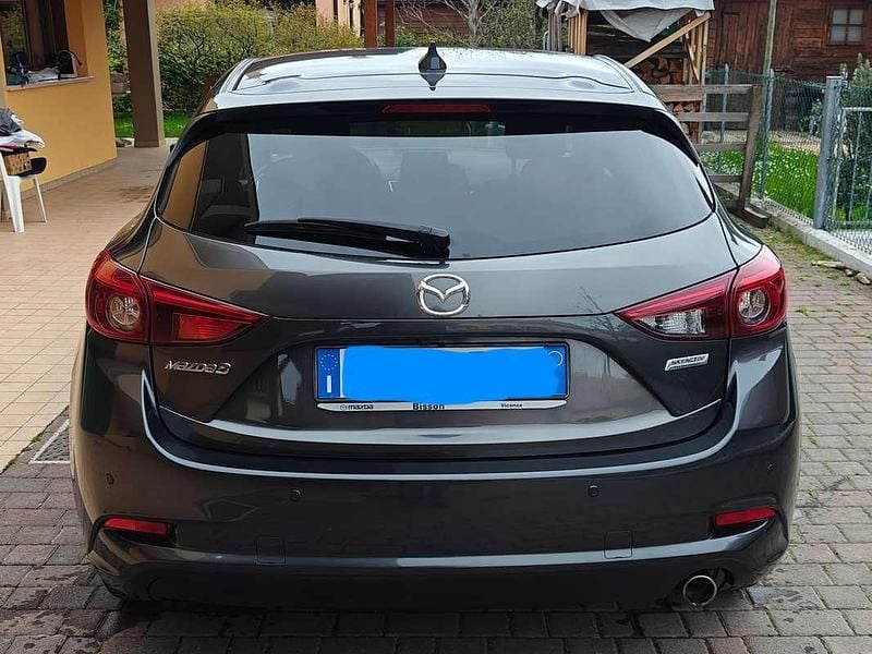 Usata Mazda 3 Exceed 105 CV (77 kW) 2017 Grigio Berlina