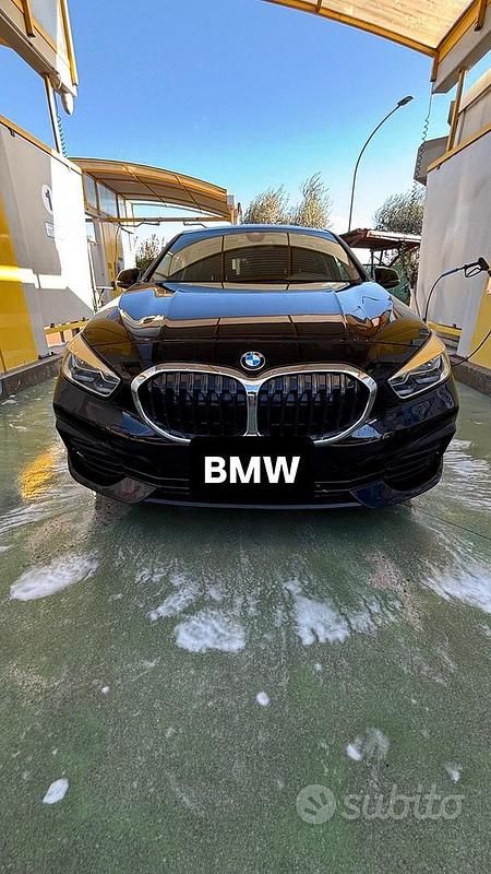 Usata BMW 118 2022 Nero Utilitaria