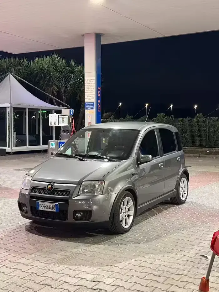 Usata Fiat Panda 101 CV (74 kW) 2006 Grigio Utilitaria