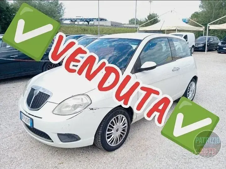 Usata Lancia Ypsilon 77 CV (56 kW) 2009 Bianco Utilitaria