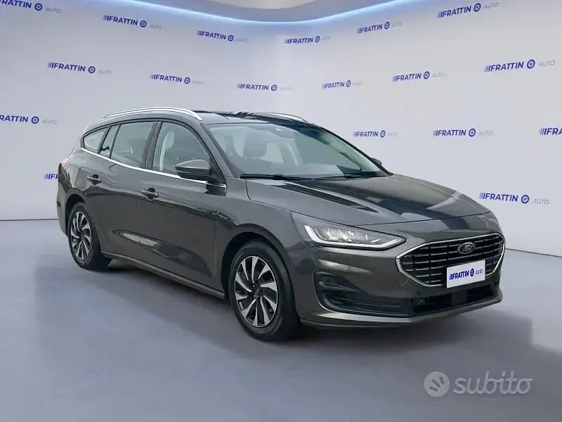 Usata Ford Focus Titanium 116 CV (85 kW) 2025 Gray Station wagon