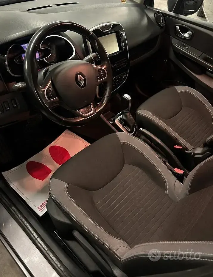 Usata Renault Clio 90 CV (66 kW) 2016 Grigio Station wagon