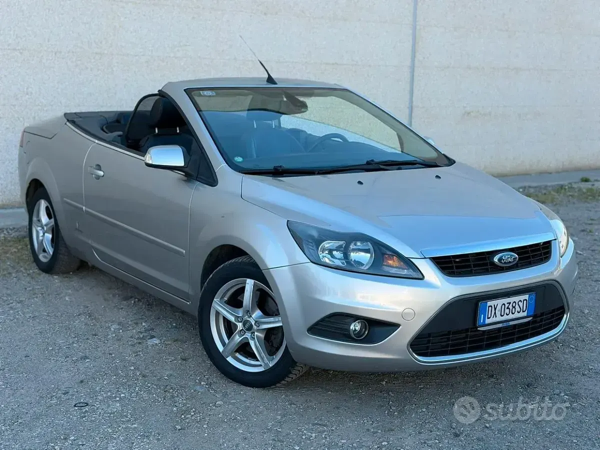 Usata Ford Focus 136 CV (100 kW) 2009 Blu Cabrio