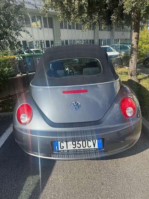 Usata VW New Beetle Cabriolet 105 CV (77 kW) 2008 Nero Cabrio
