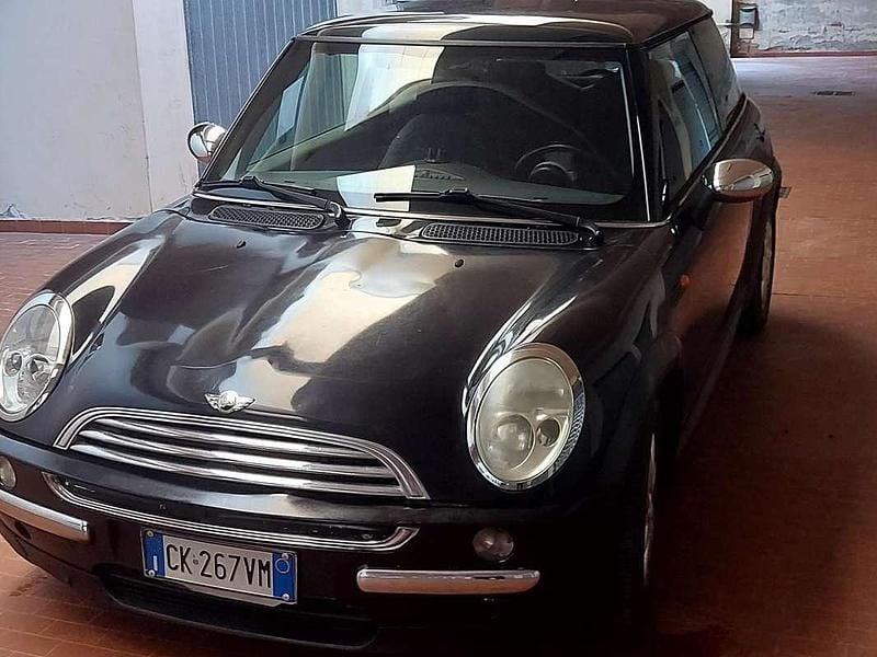 Usata Mini One D 75 CV (55 kW) 2004 Nero Utilitaria