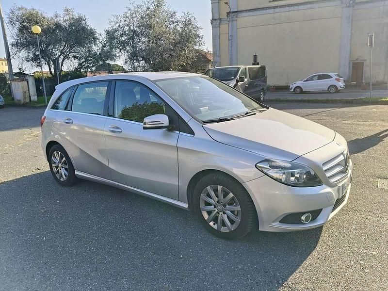 Usata Mercedes B180 Executive 109 CV (80 kW) 2014 Argento Monovolume
