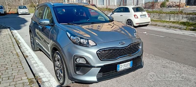 Grigio Usata 2020 Kia Sportage SUV | 15.900 € (Buon prezzo) - Immagine 1/4