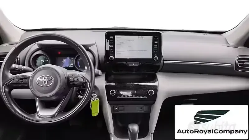Usata Toyota Yaris Cross Active 116 CV (85 kW) 2022 Grigio SUV