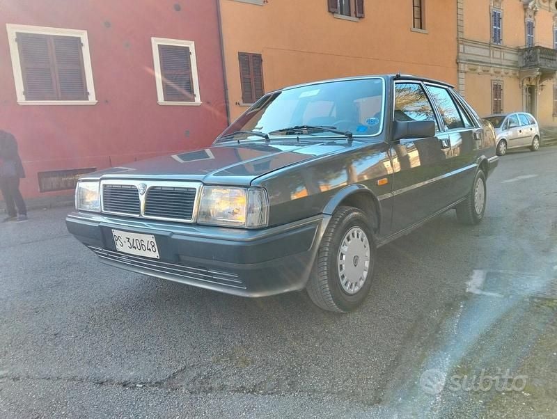 Gebraucht Lancia Prisma 78 PS (57 kW) 1988 Grau Limousine