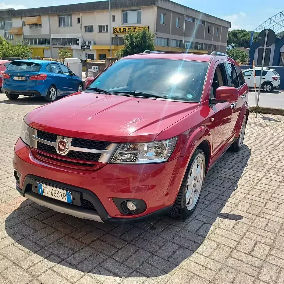 Usata Fiat Freemont 170 CV (125 kW) 2014 Rosso SUV