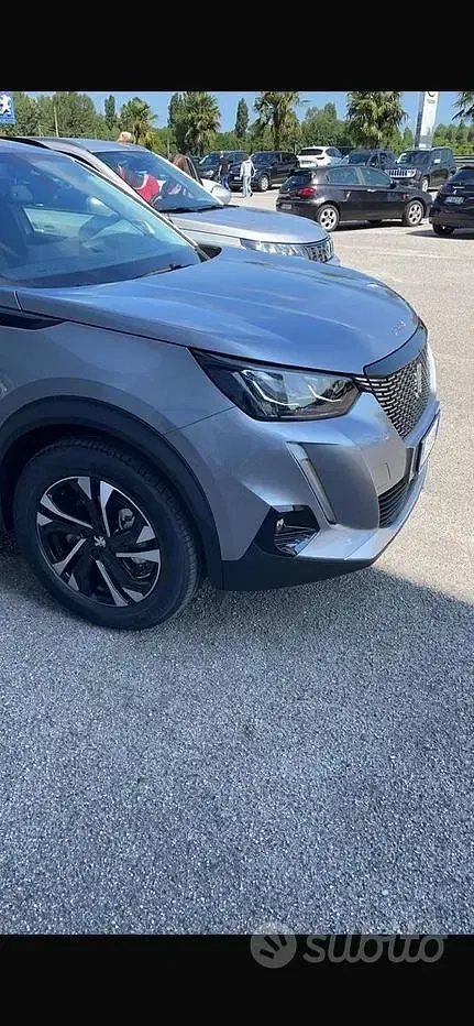 Usata Peugeot 2008 110 CV (80 kW) 2021 Grigio SUV