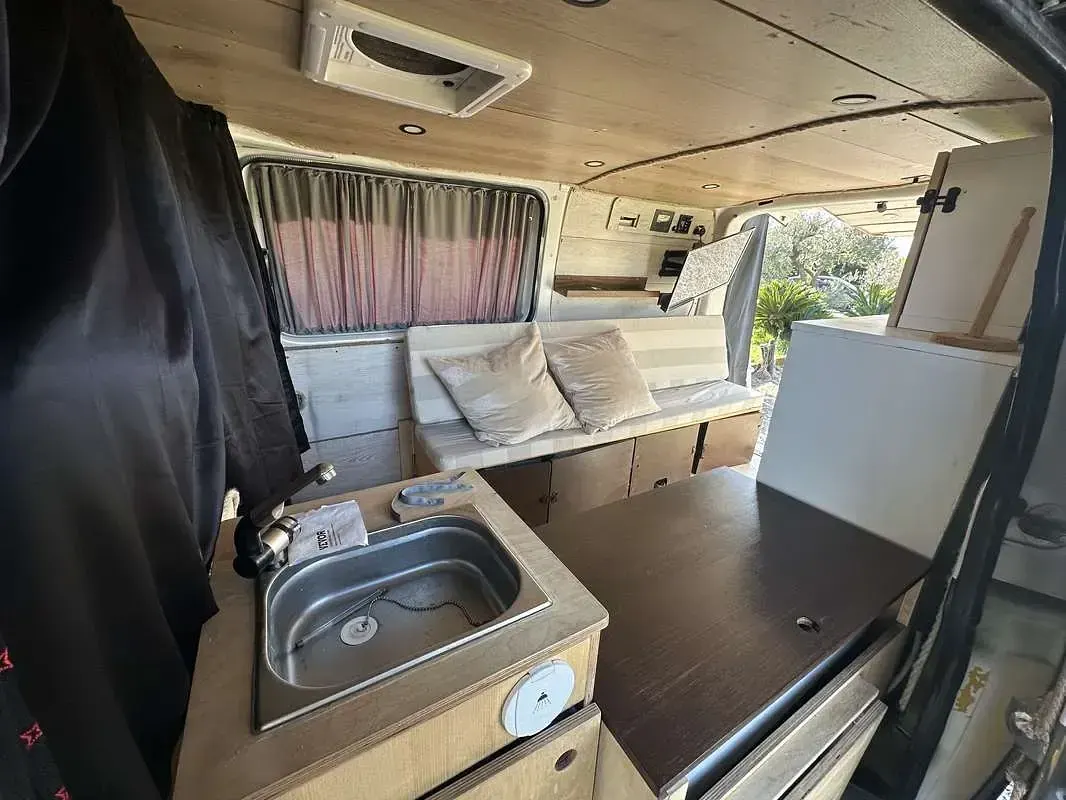 Usata VW Transporter 102 CV (75 kW) 2010 Furgone