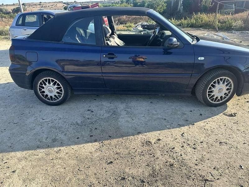 Usata VW Golf Cabriolet Highline 101 CV (74 kW) 2000 Cabrio