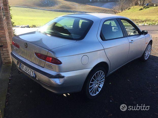Usata Alfa Romeo 156 Progression 144 CV (105 kW) 2000 Grigio Berlina