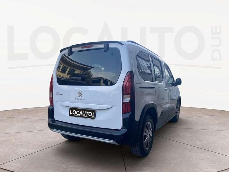 Usata Peugeot Rifter Allure 131 CV (96 kW) 2022 Bianco Monovolume