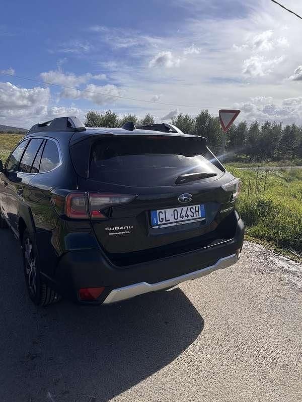Usata Subaru Outback Premium 169 CV (124 kW) 2022 Station wagon