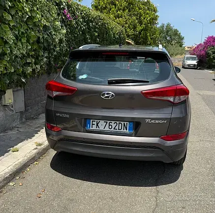 Usata Hyundai Tucson 116 CV (85 kW) 2017 Marrone SUV
