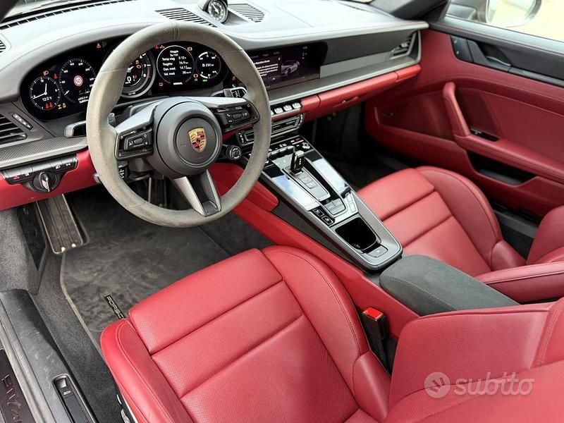 Usata Porsche 911 Targa 4 480 CV (353 kW) 2024 Grigio Cabrio