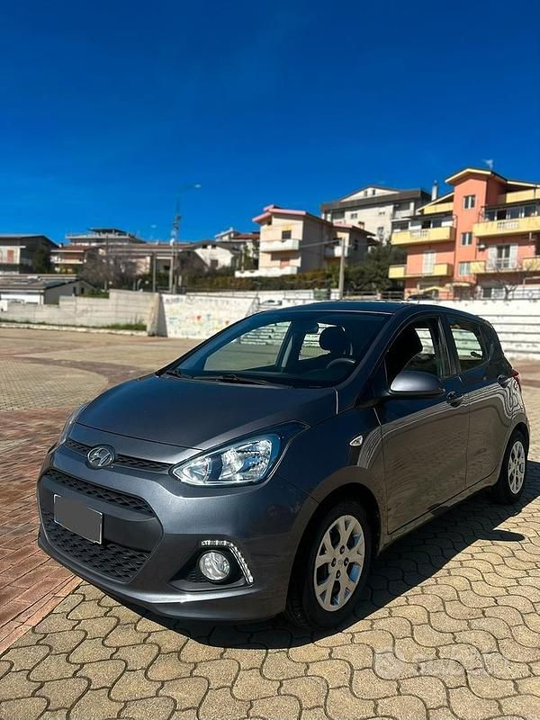 Usata Hyundai i10 2015 Grigio Utilitaria