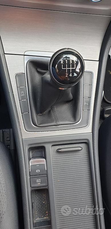 Usata VW Golf VII 110 CV (80 kW) 2016 Marrone Berlina