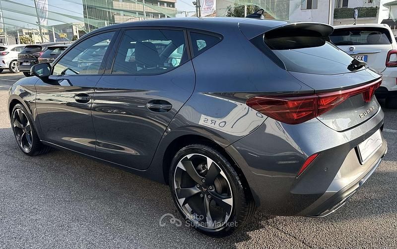 Usata Cupra Leon 150 CV (110 kW) 2025 Grigio Berlina