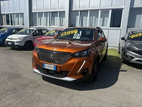 Usata Peugeot 2008 Allure 131 CV (96 kW) 2021 SUV