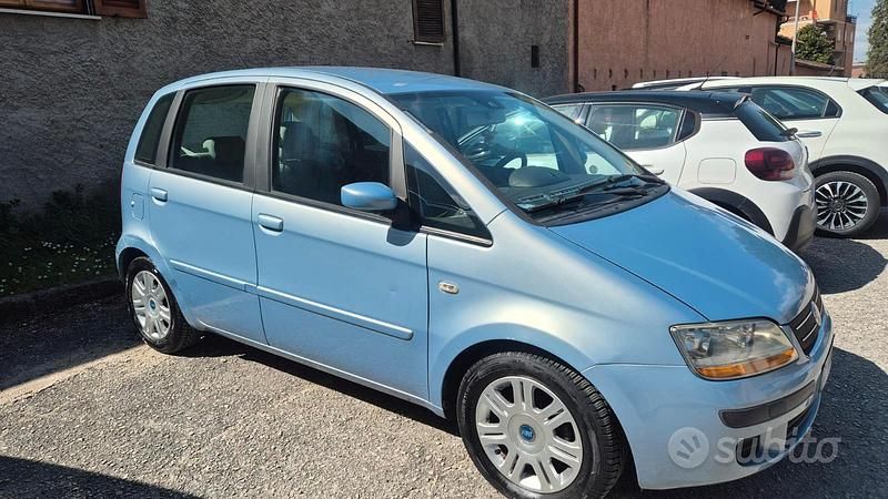Usata Fiat Idea 70 CV (51 kW) 2004 Monovolume
