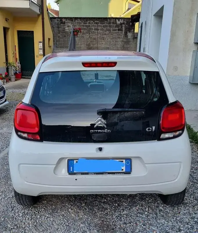 Usata Citroën C1 PureTech 82 CV (60 kW) 2015 Utilitaria