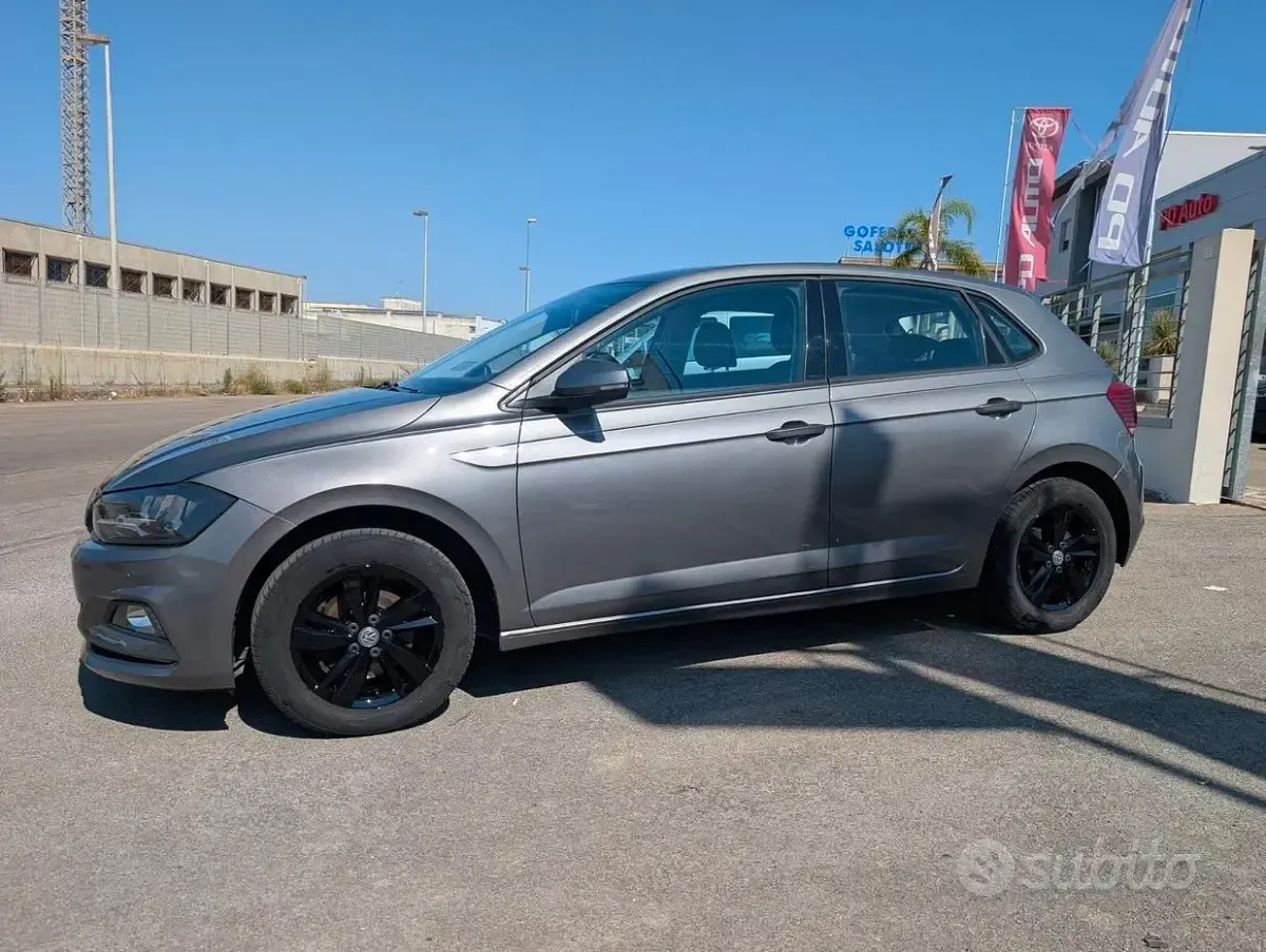 Usata VW Polo Comfortline 95 CV (69 kW) 2020 Grigio Utilitaria